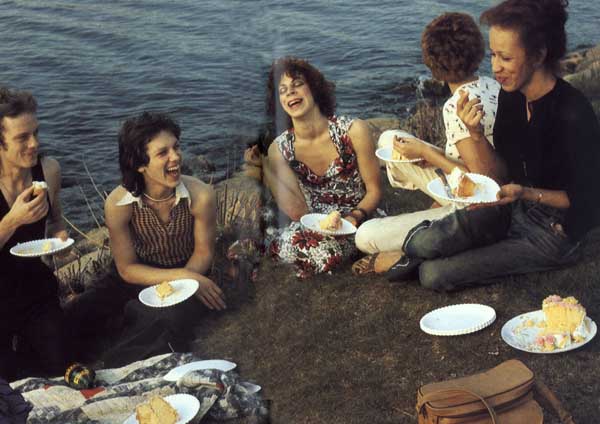 1-nan-goldin-picnic