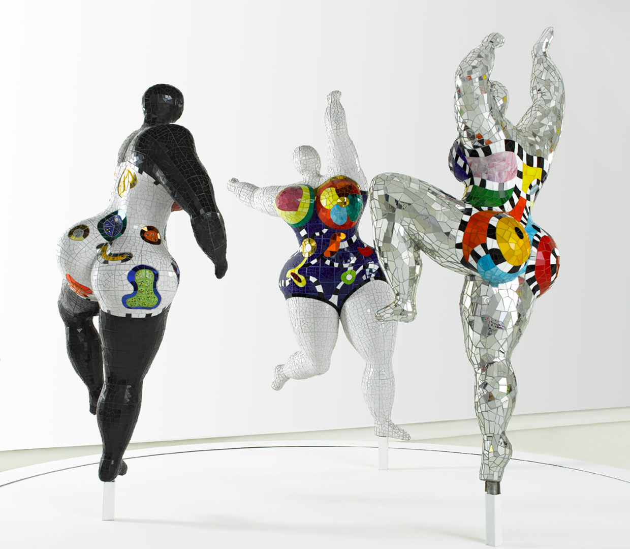 saint-phalle_les-trois-graces_1995-2003_stoerre